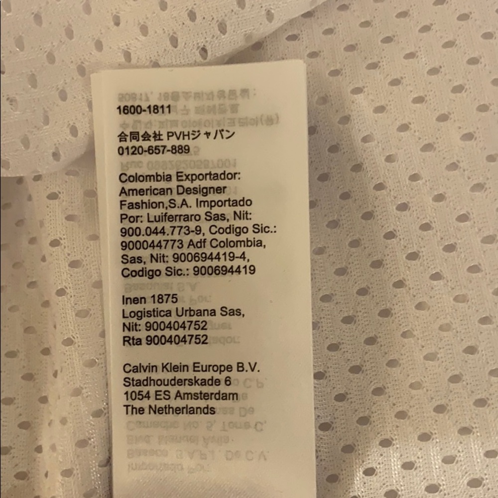 Calvin Klein mess TShirt - Picture 10 of 10